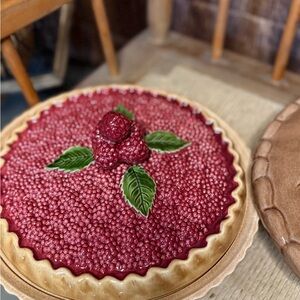 Ceramic Raspberry Berry Pie Plate with Leaf Detail